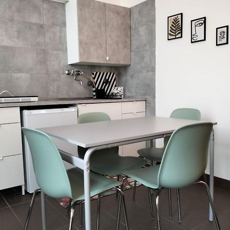 Crisa Apartment Парма Екстериор снимка